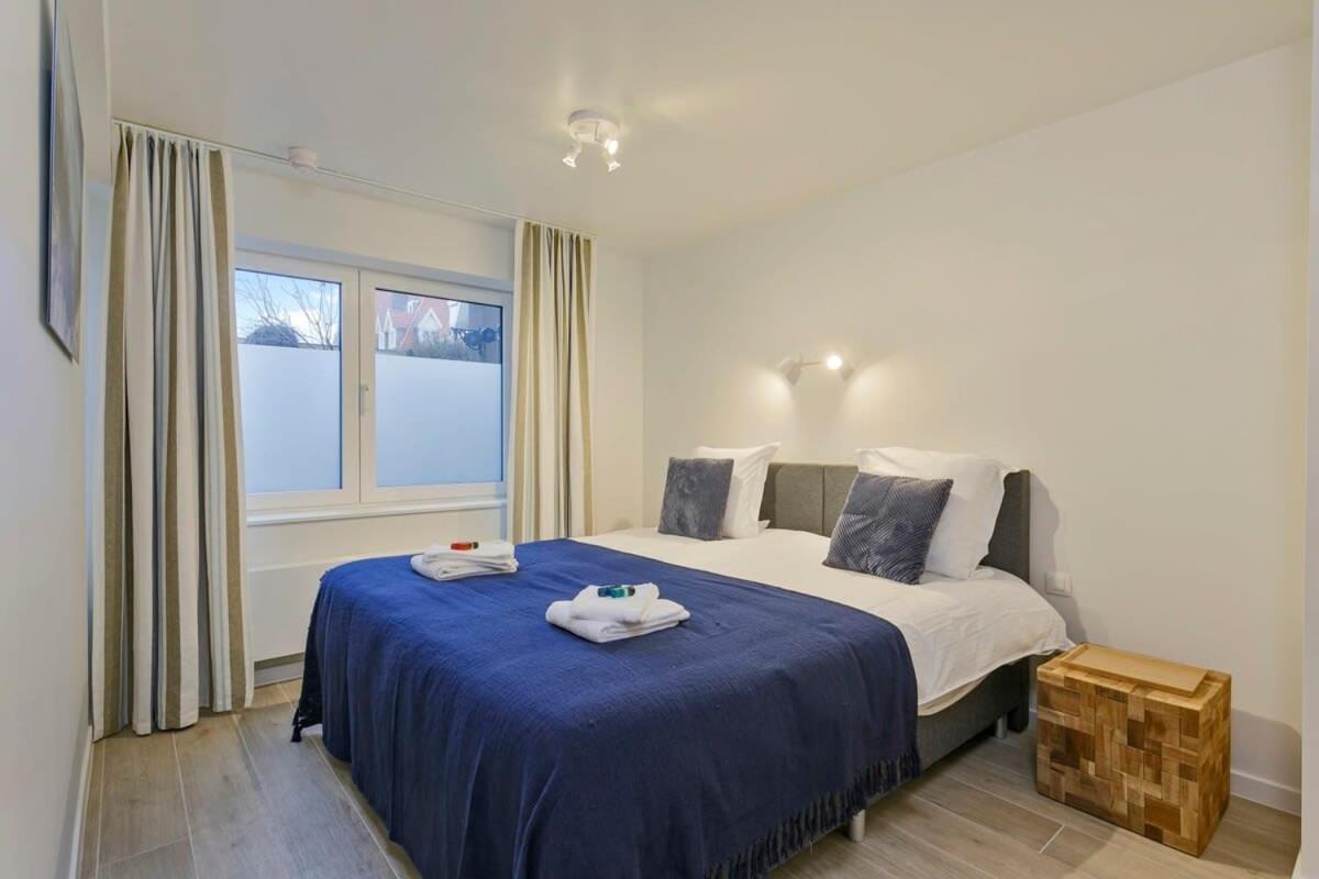 Huswell - Stunning Apartment At The Beachfront Of Де Хаан Екстериор снимка